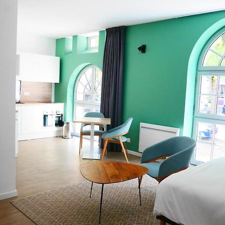 Premiere Pierre Appartement Verdelais Buitenkant foto
