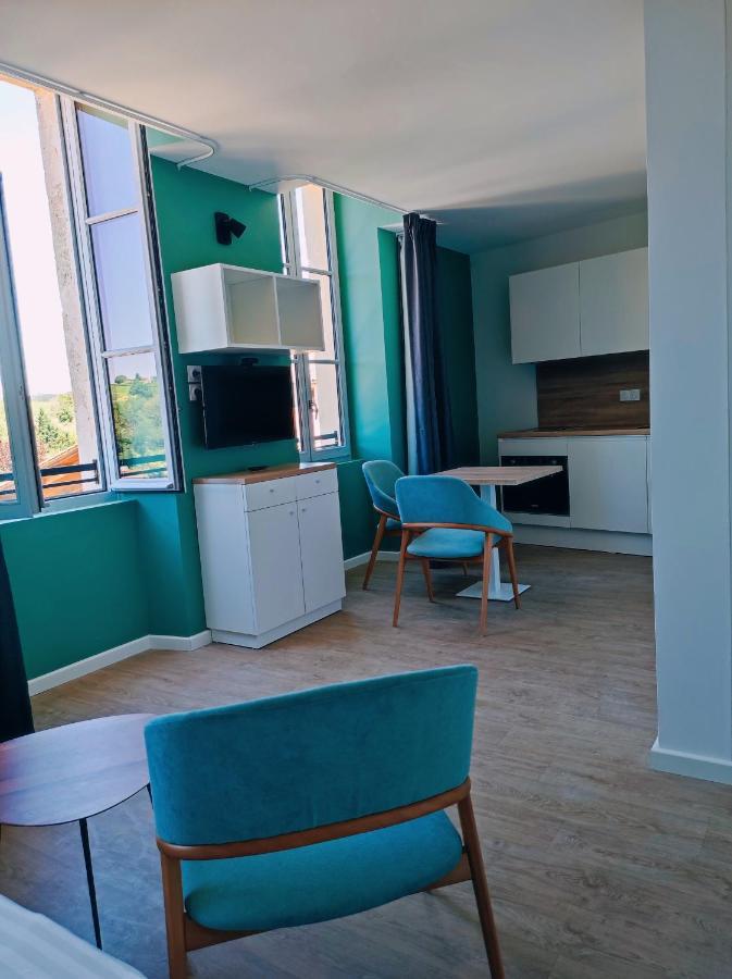 Premiere Pierre Appartement Verdelais Buitenkant foto