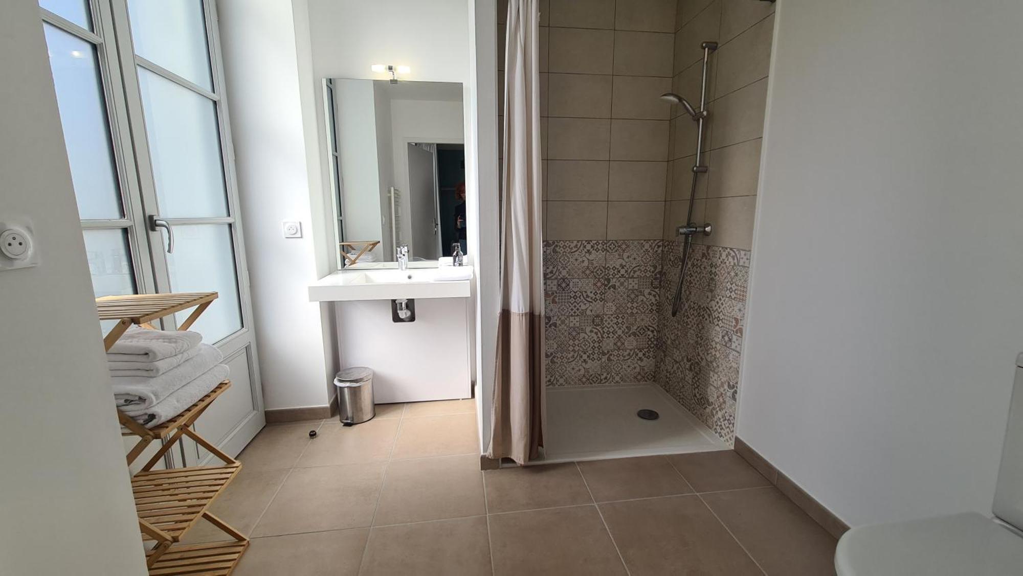 Premiere Pierre Appartement Verdelais Buitenkant foto
